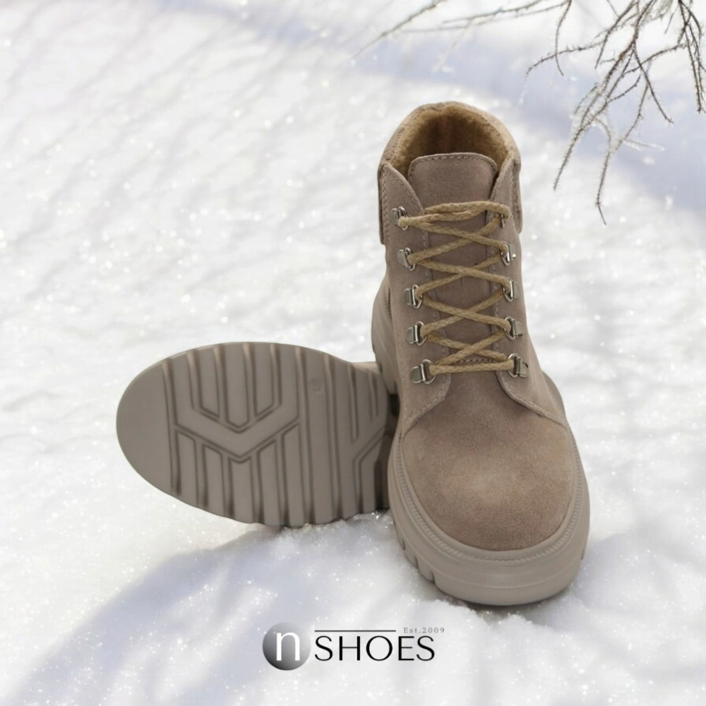 Women's demi-season boots Best But (Poland) model 5484