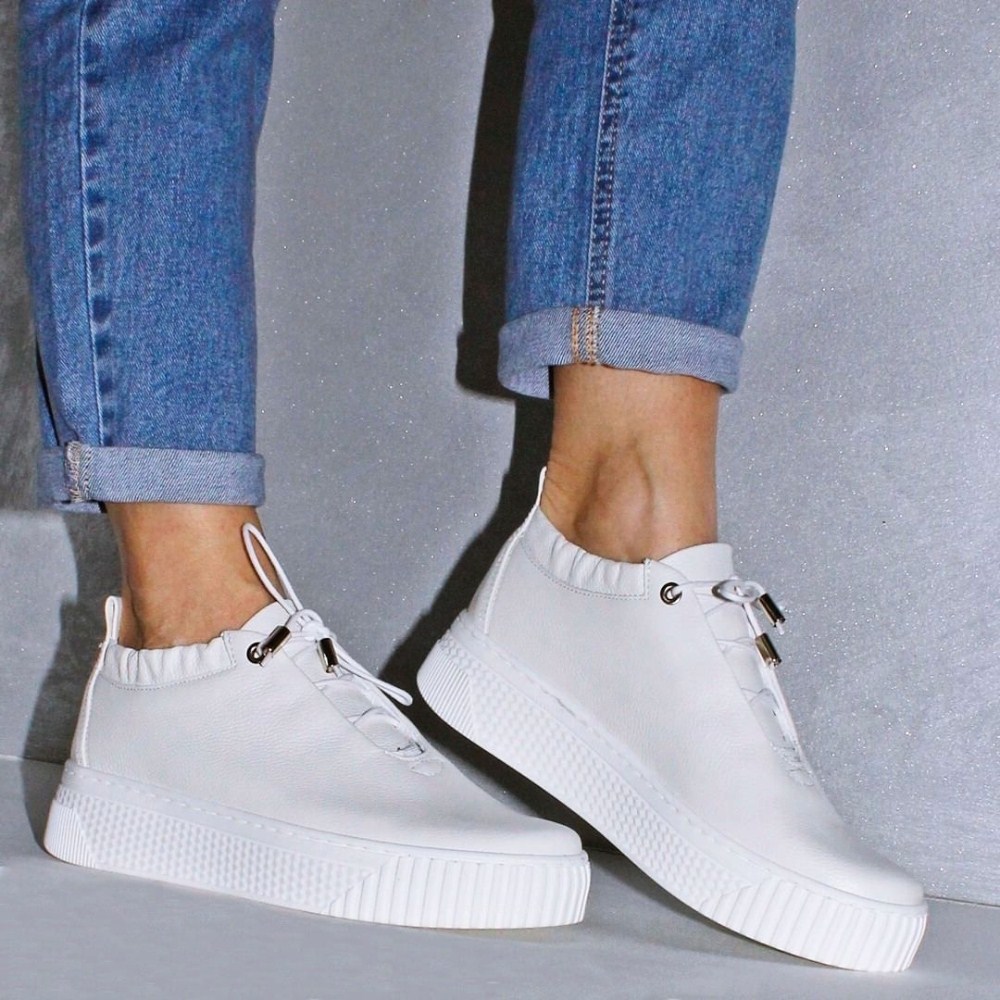 Женские кожаные кроссовки Simen модель 5584