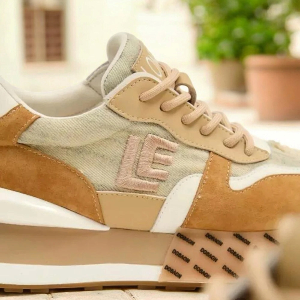 Жіночі кросівки Lonza модель 5593