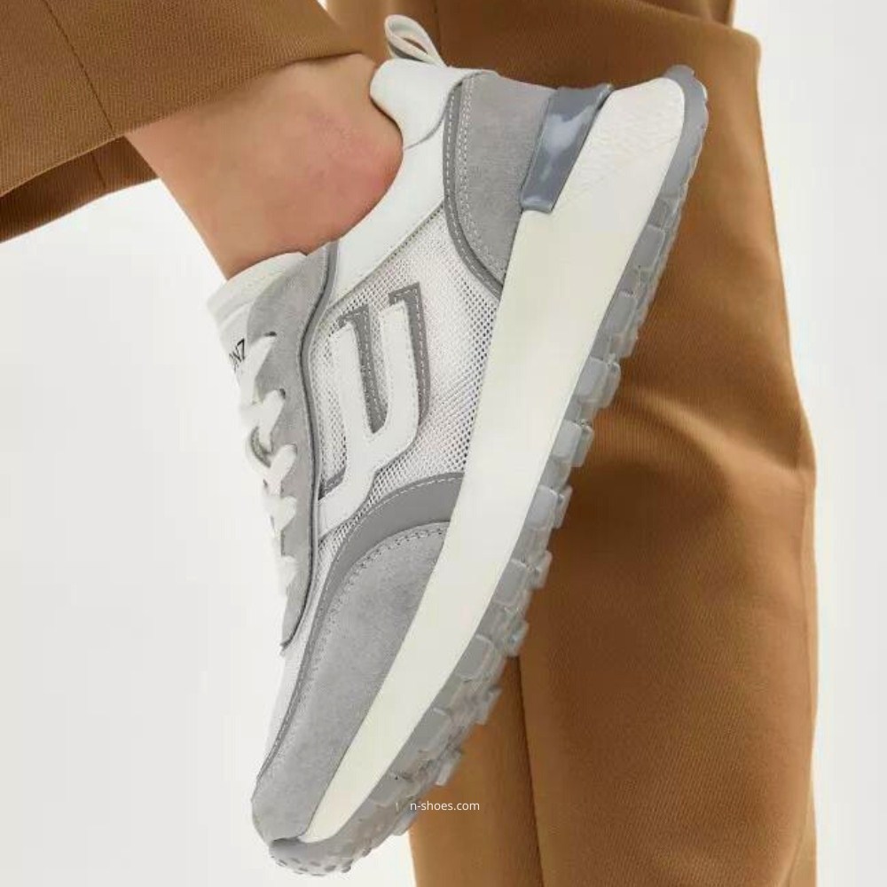 Женские кроссовки Lonza модель 5594