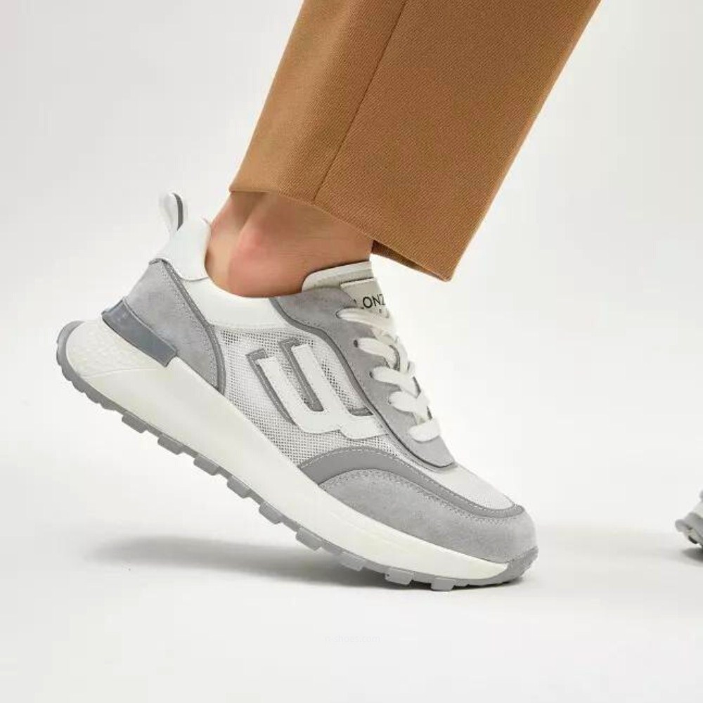 Женские кроссовки Lonza модель 5594