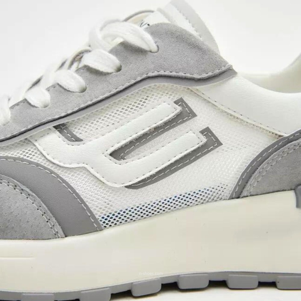 Женские кроссовки Lonza модель 5594