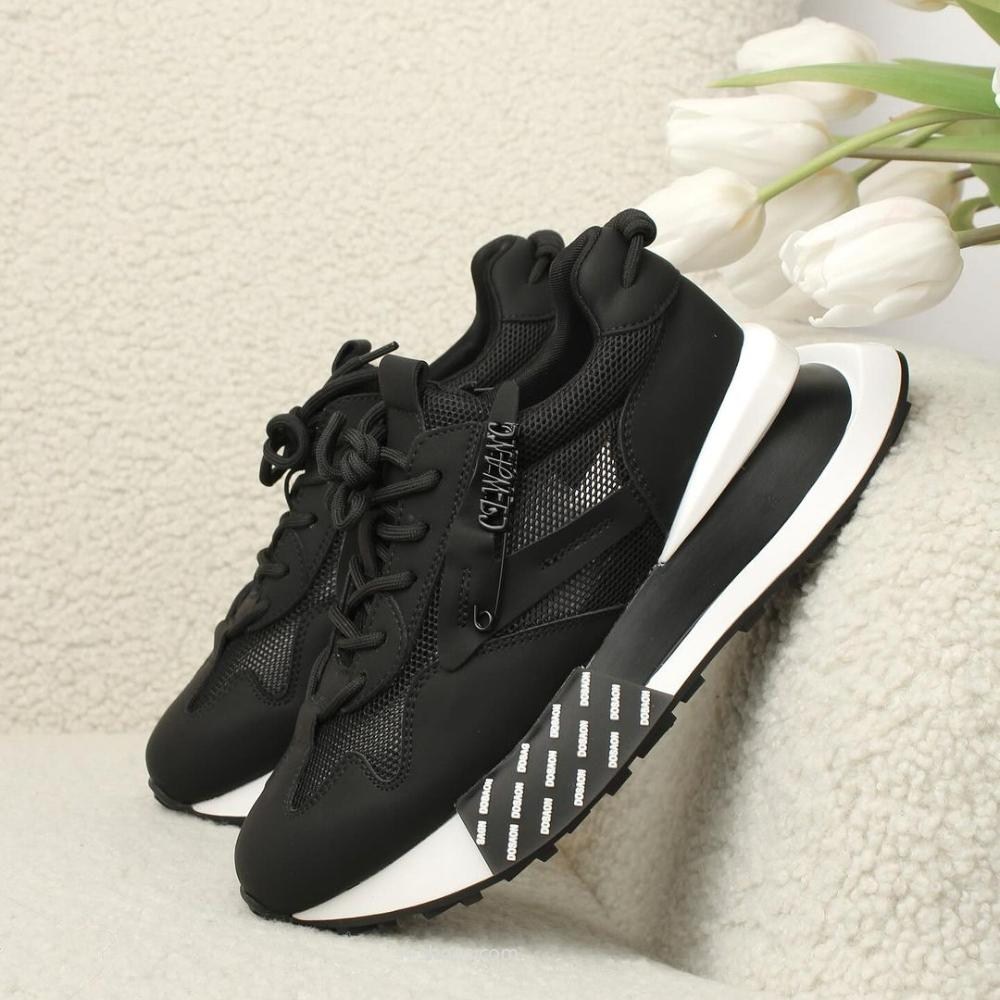 Женские кроссовки Lonza модель 5595