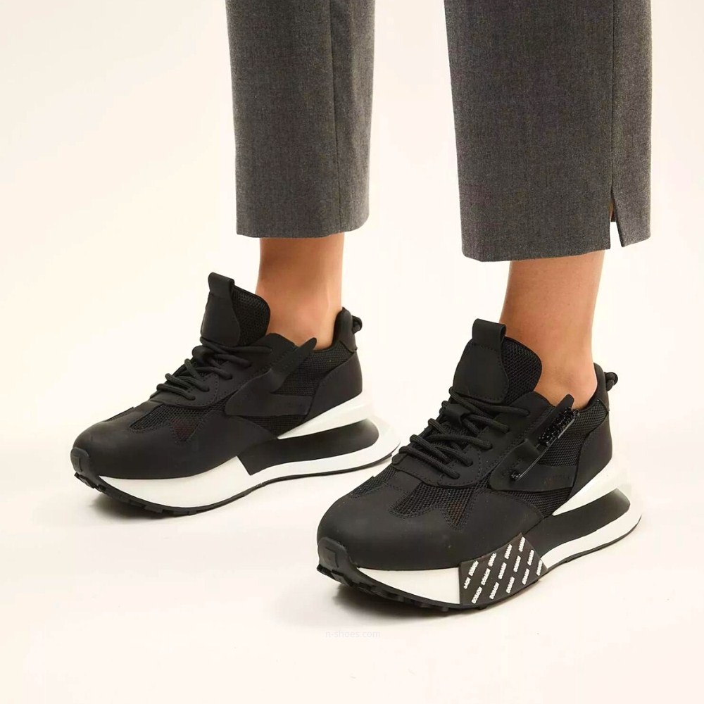 Женские кроссовки Lonza модель 5595