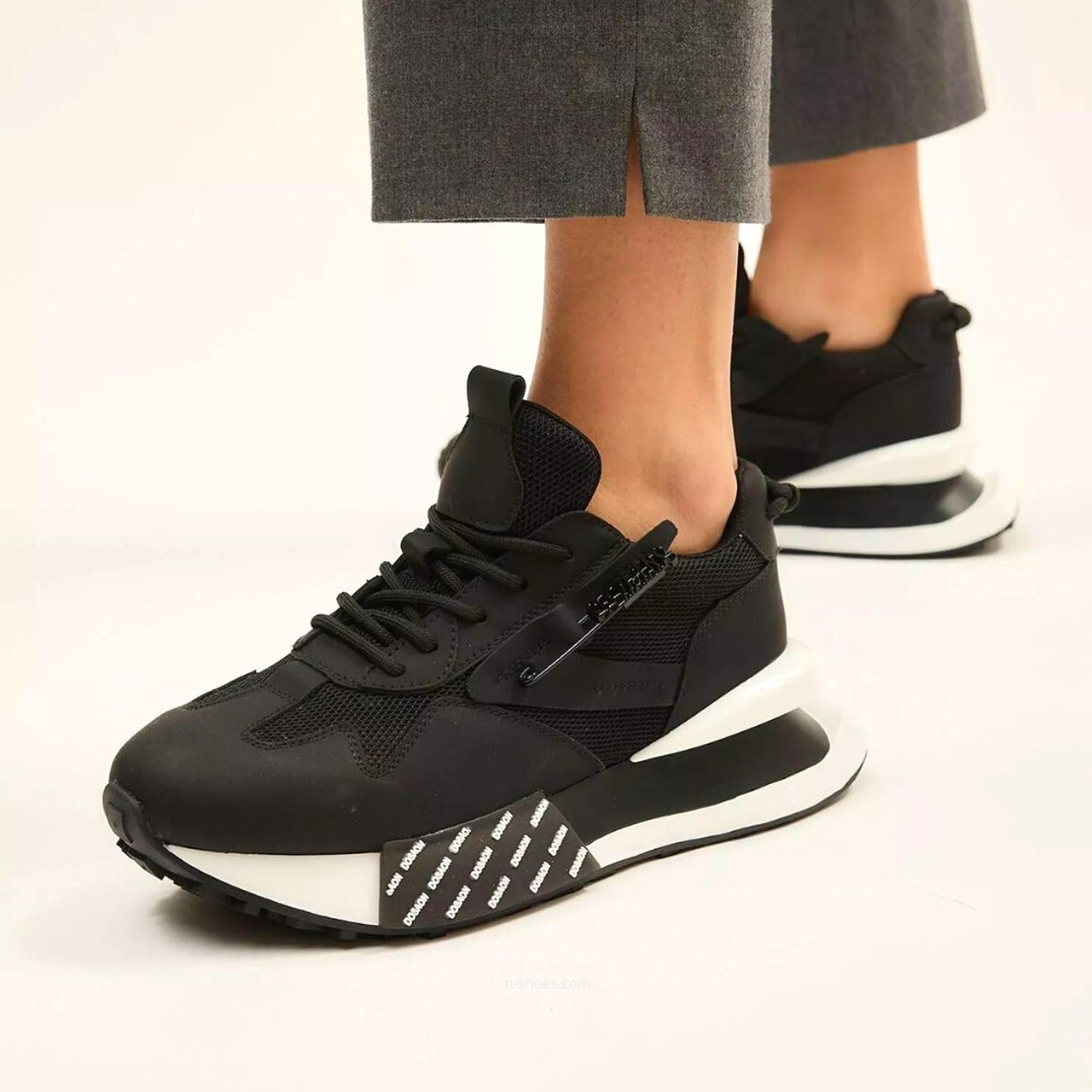 Женские кроссовки Lonza модель 5595