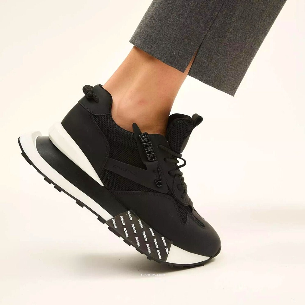 Женские кроссовки Lonza модель 5595