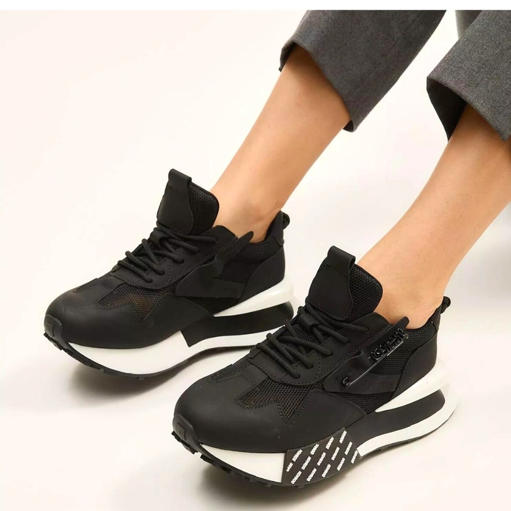 Женские кроссовки Lonza модель 5595