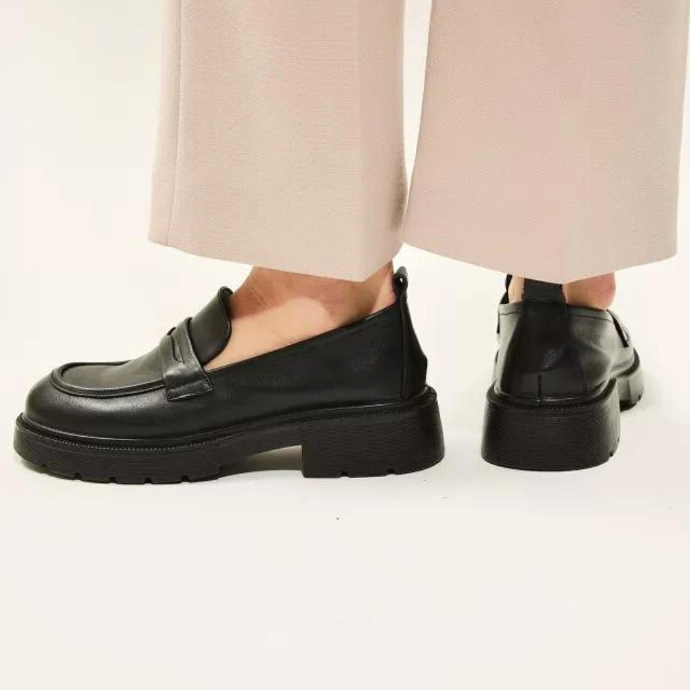 Women's leather loafers shoes Lonza model 5606