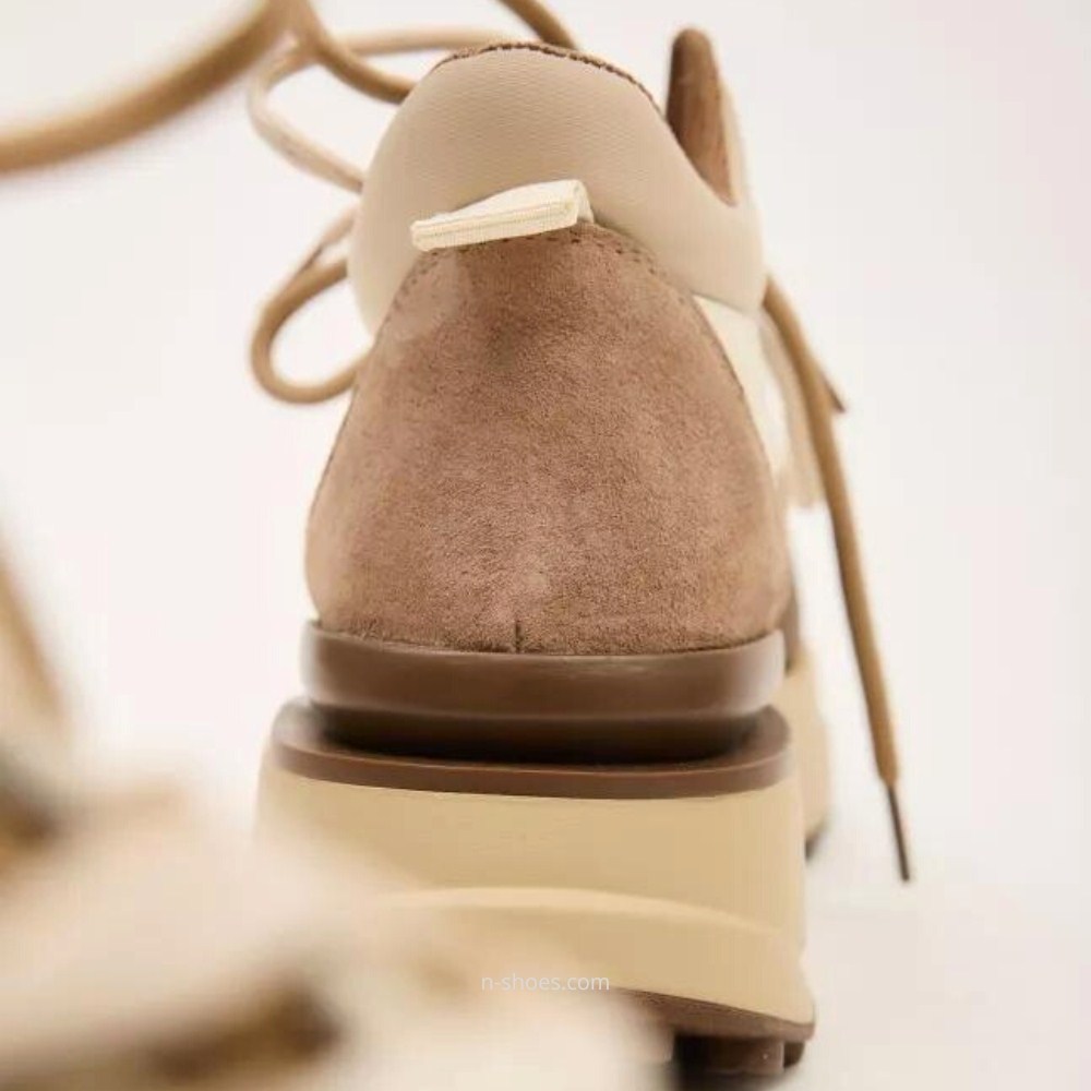 Жіночі шкіряні кросівки Lonza модель 5607