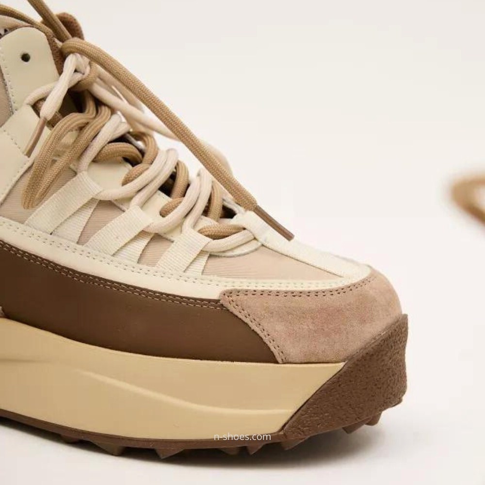 Жіночі шкіряні кросівки Lonza модель 5607