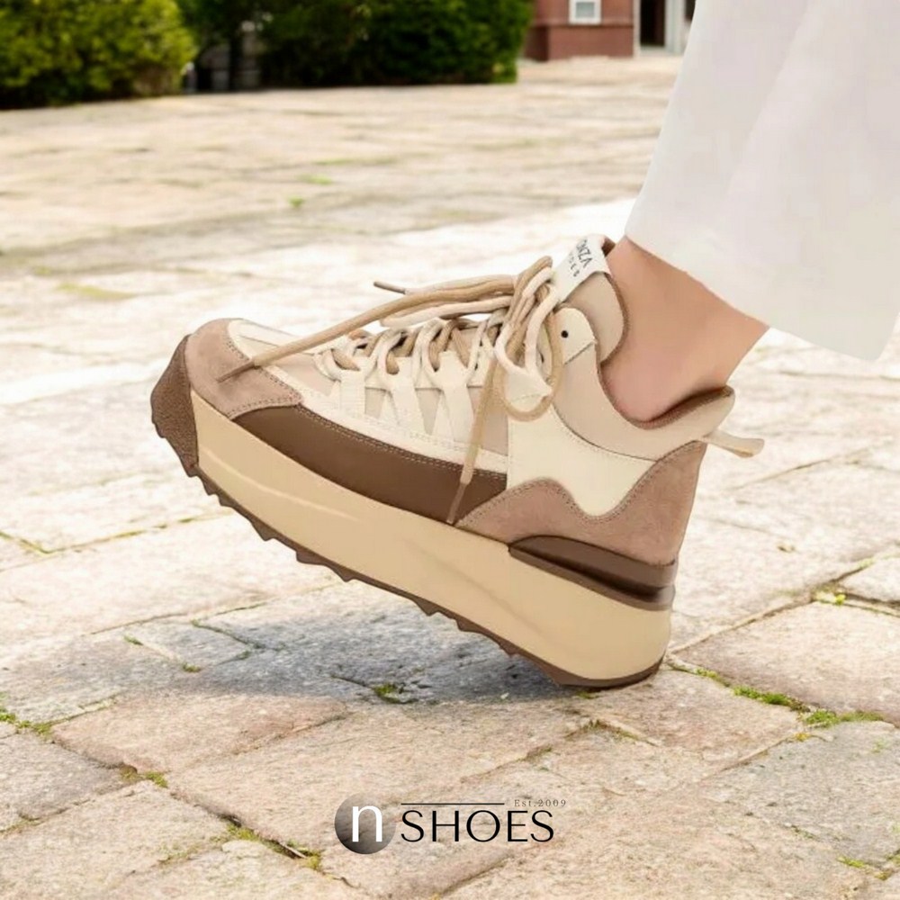 Жіночі шкіряні кросівки Lonza модель 5607