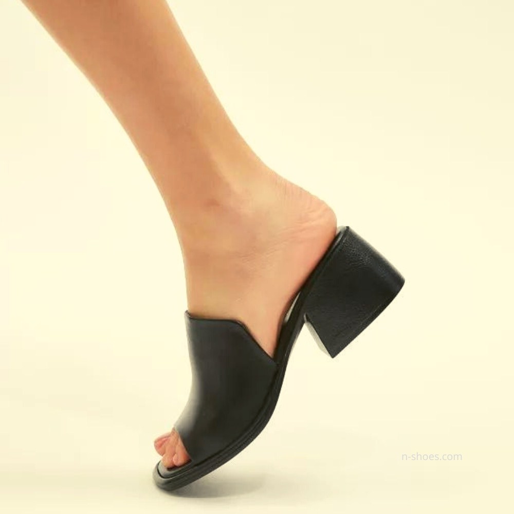 Жіночі шкіряні сабо на підборах Fabio Monelli модель 5614