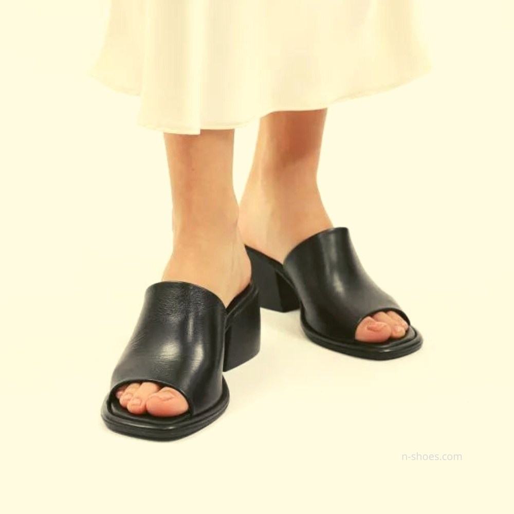 Жіночі шкіряні сабо на підборах Fabio Monelli модель 5614