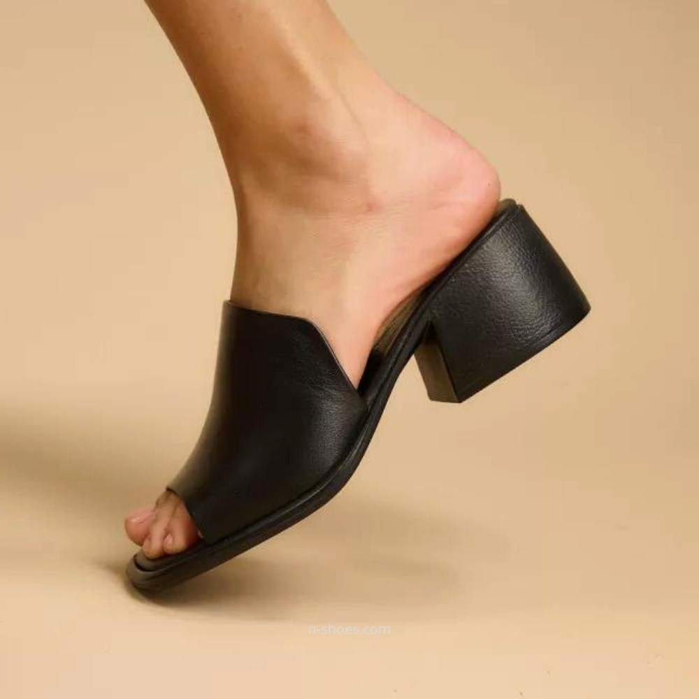 Жіночі шкіряні сабо на підборах Fabio Monelli модель 5614