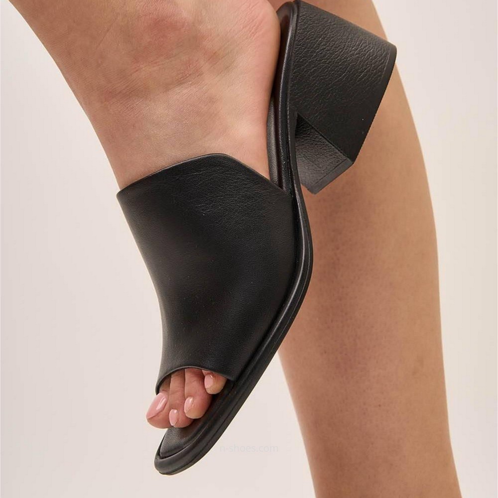 Жіночі шкіряні сабо на підборах Fabio Monelli модель 5614