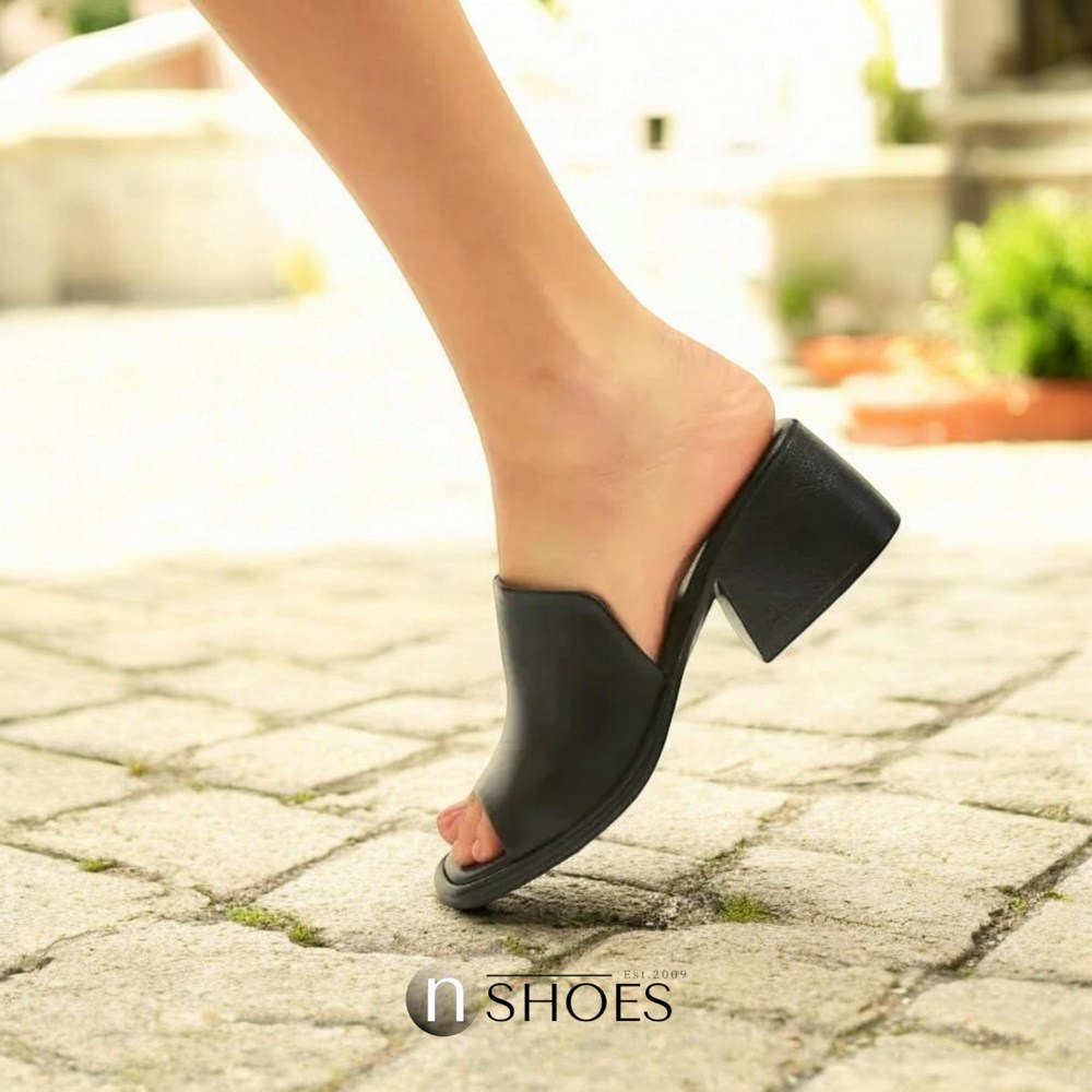 Жіночі шкіряні сабо на підборах Fabio Monelli модель 5614