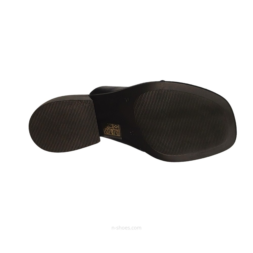 Women's leather mules Fabio Monelli 186548 model 5616