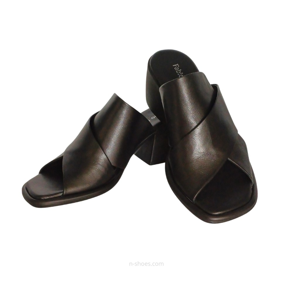 Women's leather mules Fabio Monelli 186548 model 5616