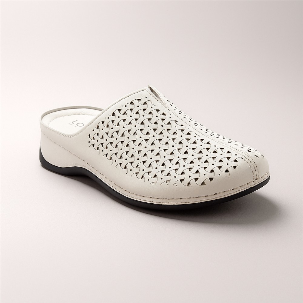 Жіночі шкіряні шльопанці Lonza модель 5618