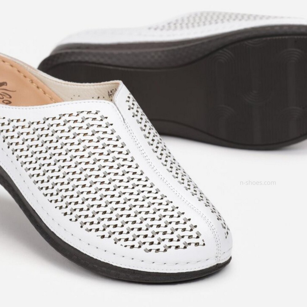 Жіночі шкіряні шльопанці Lonza модель 5618