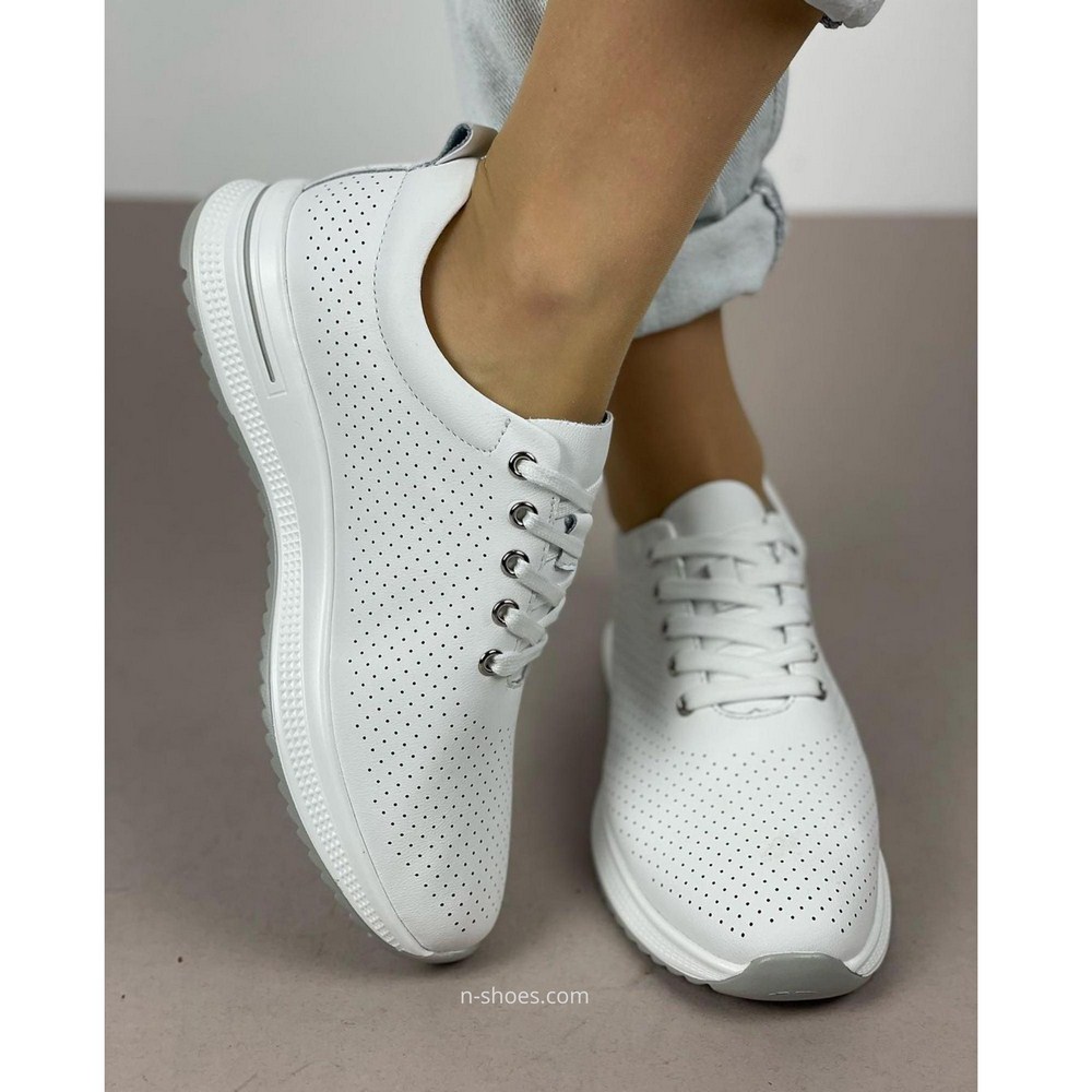 Women's leather moccasins with perforation Lonza 184365 model 5627