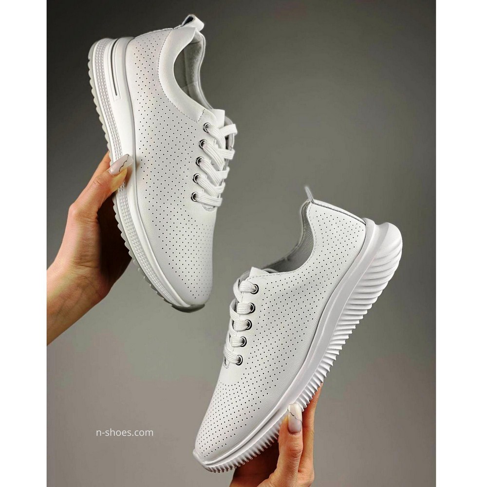 Women's leather moccasins with perforation Lonza 184365 model 5627