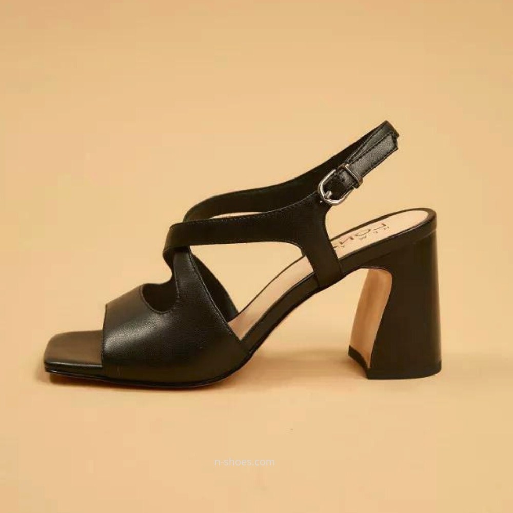 Женские босоножки на среднем каблуке Lonza New York 183068 модель 5628