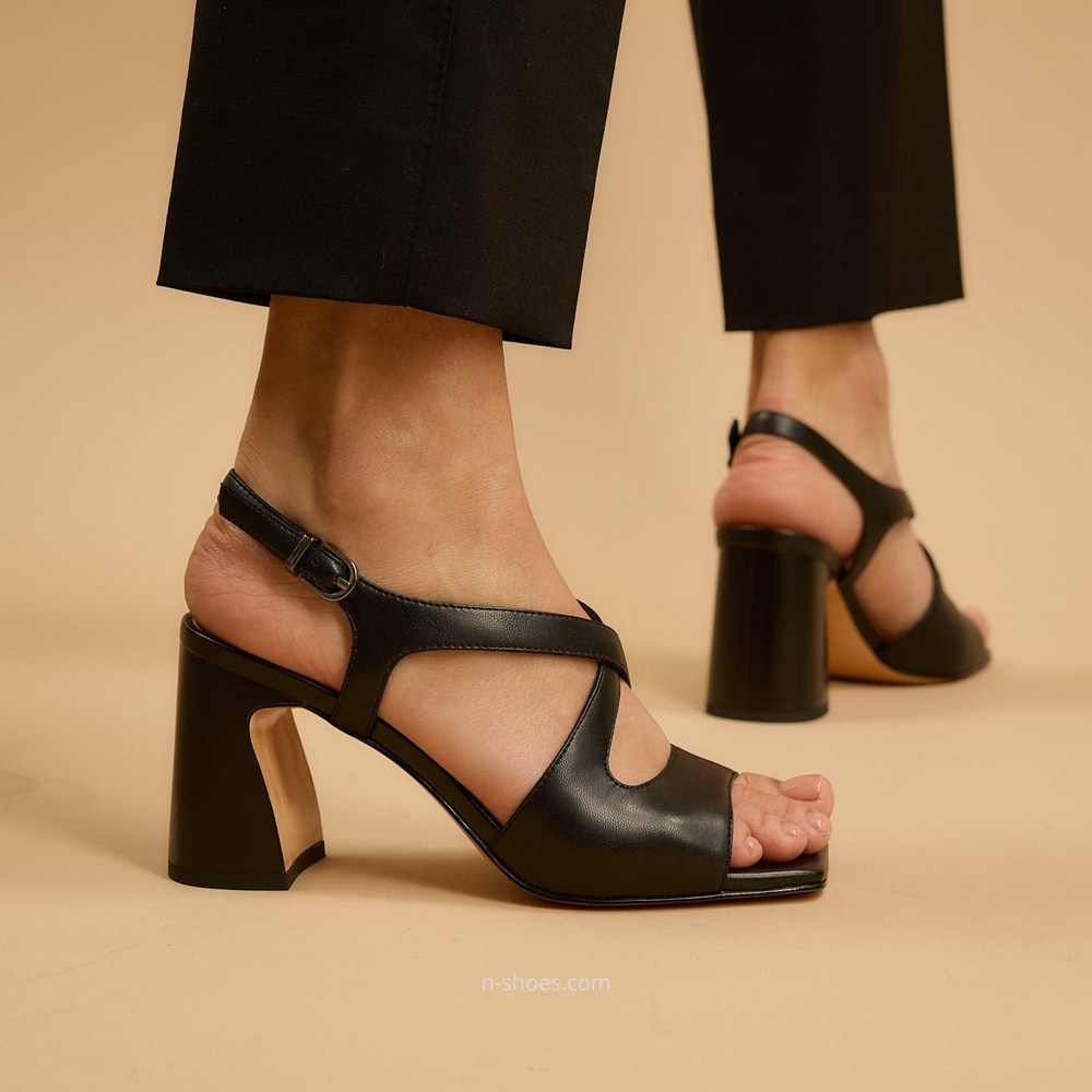 Женские босоножки на среднем каблуке Lonza New York 183068 модель 5628