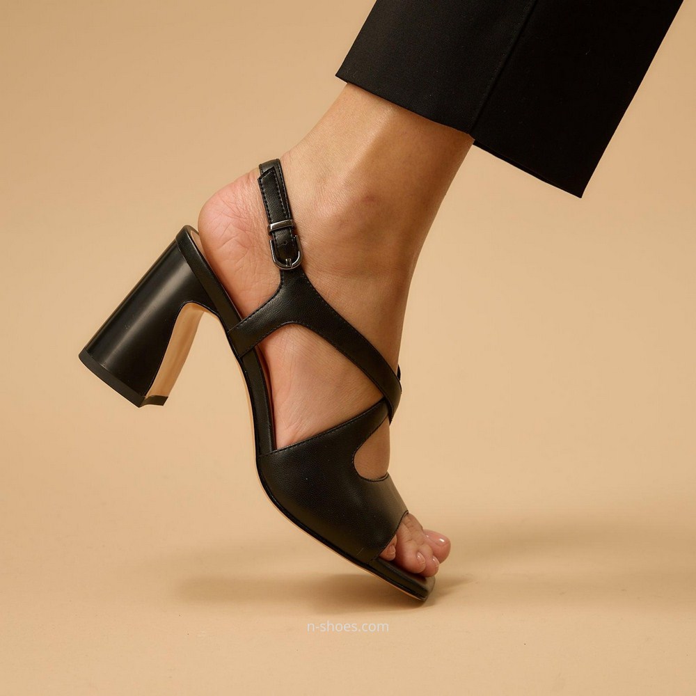 Женские босоножки на среднем каблуке Lonza New York 183068 модель 5628