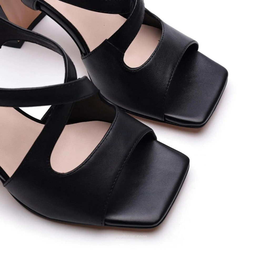 Женские босоножки на среднем каблуке Lonza New York 183068 модель 5628