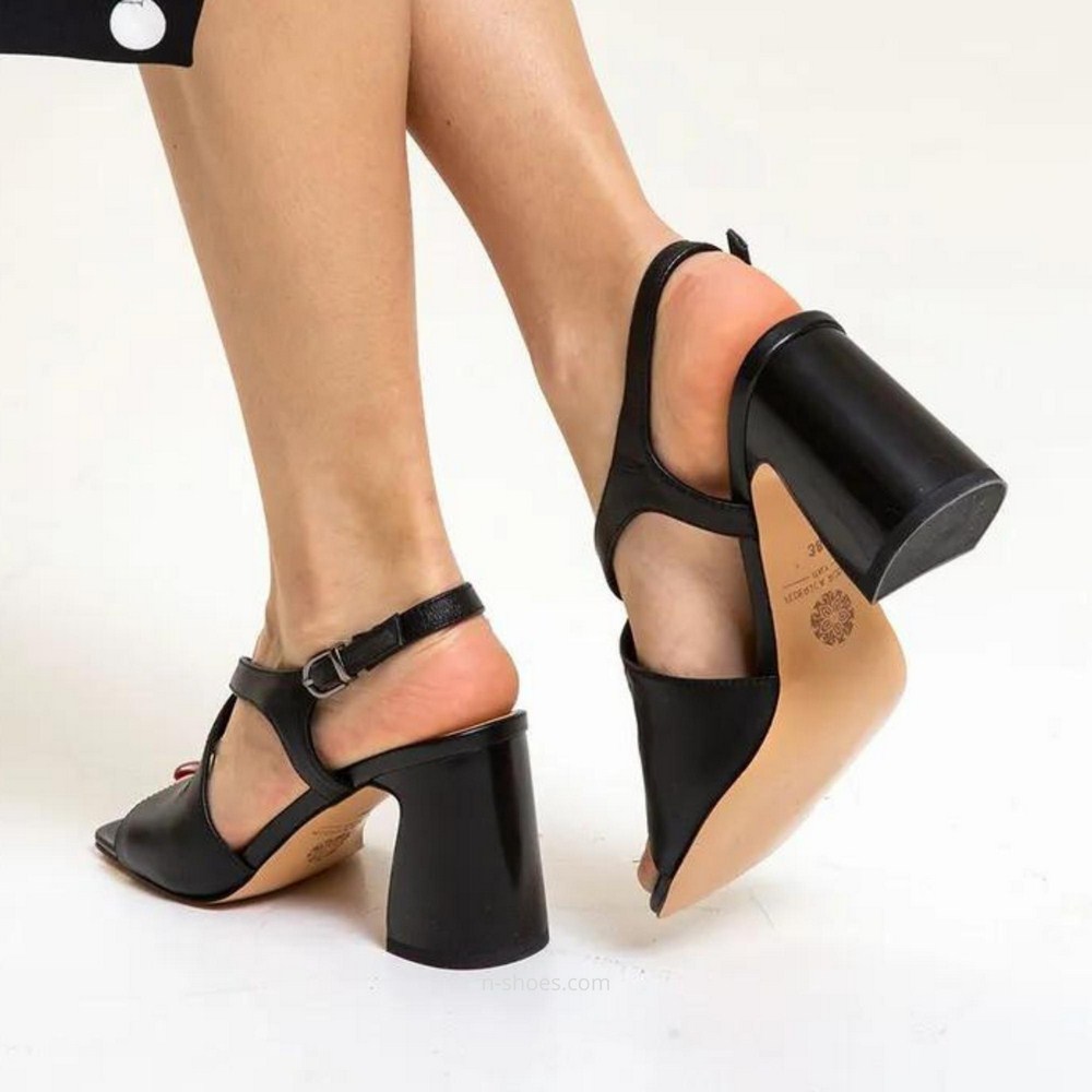 Женские босоножки на среднем каблуке Lonza New York 183068 модель 5628