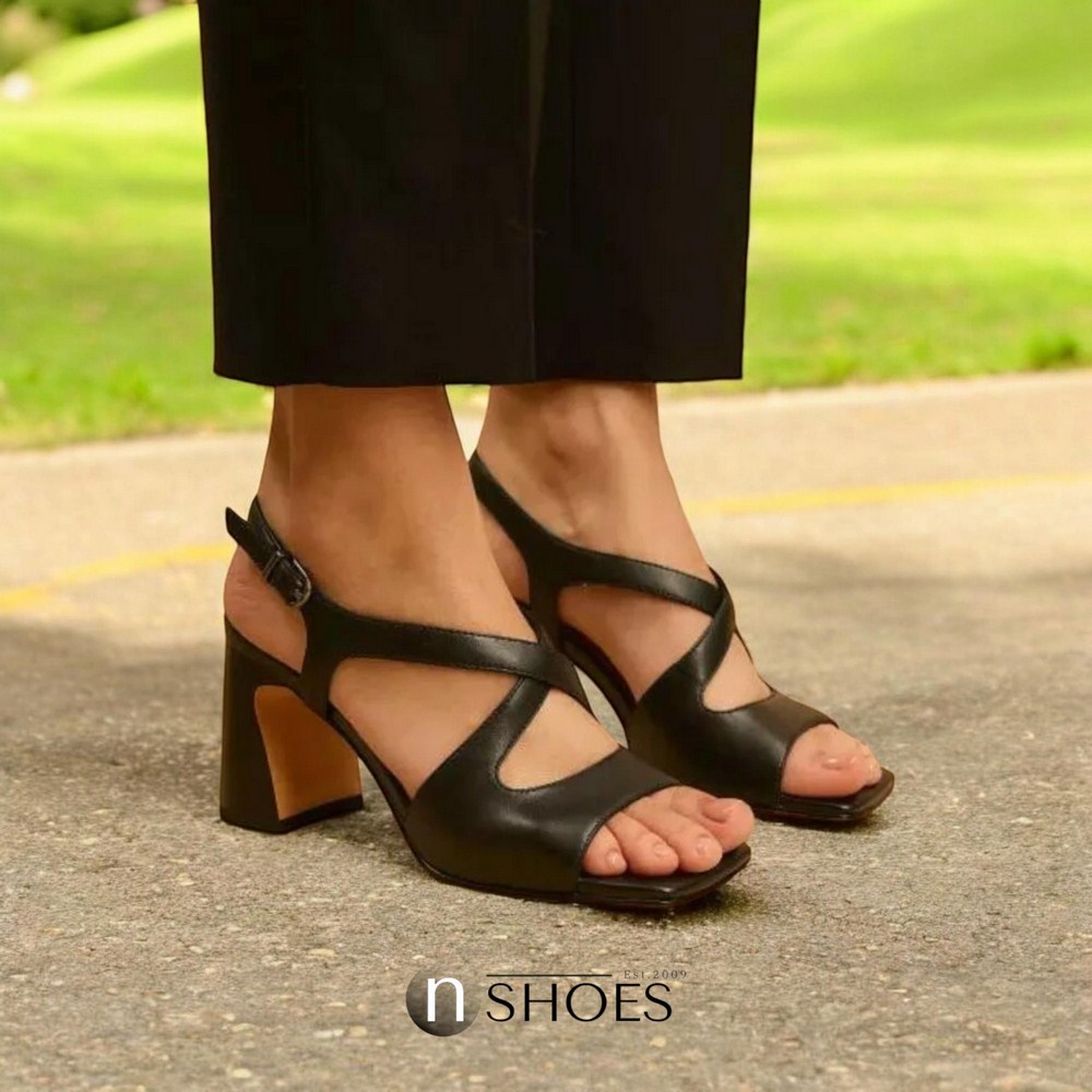 Женские босоножки на среднем каблуке Lonza New York 183068 модель 5628