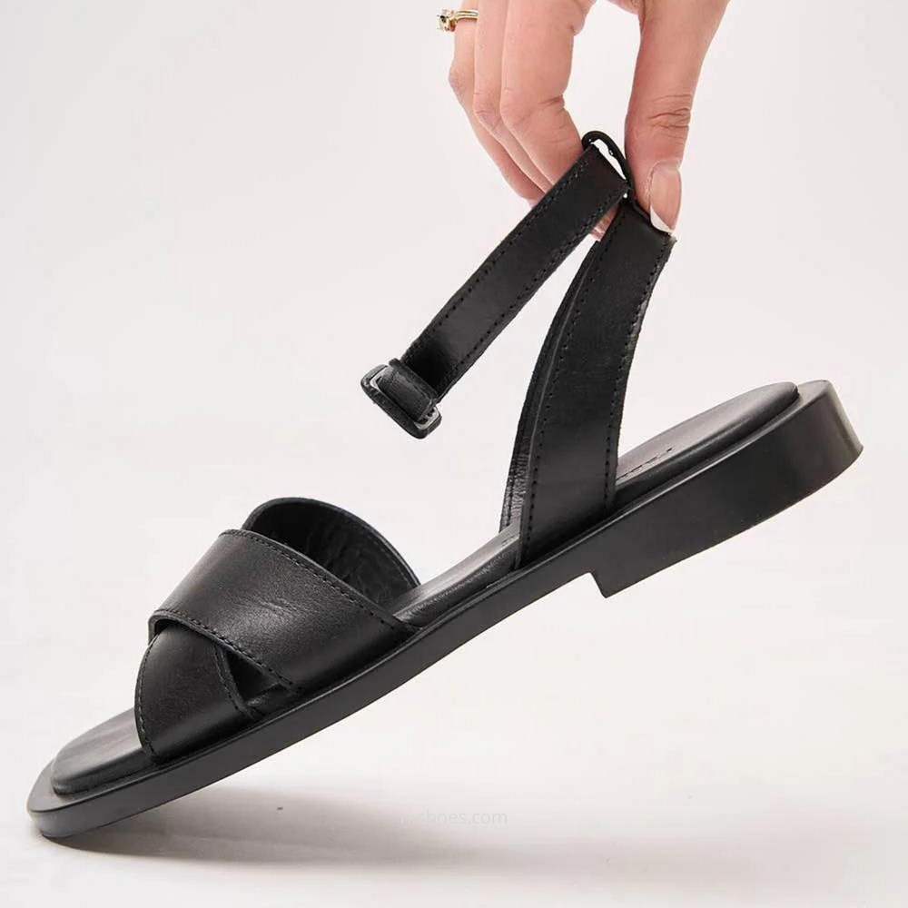 Женские кожаные босоножки  Lonza модель 185566 5631