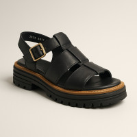 Жіночі чорні шкіряні босоніжки Simen 6817a czarny 5637 підошва з протектороми і широкі смуги спереду, що перетинаються