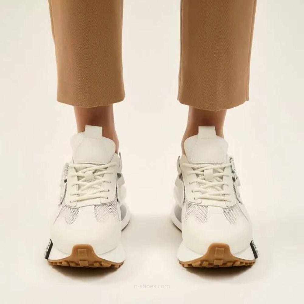 Женские кроссовки с перфорацией Lonza 184395 модель 5644