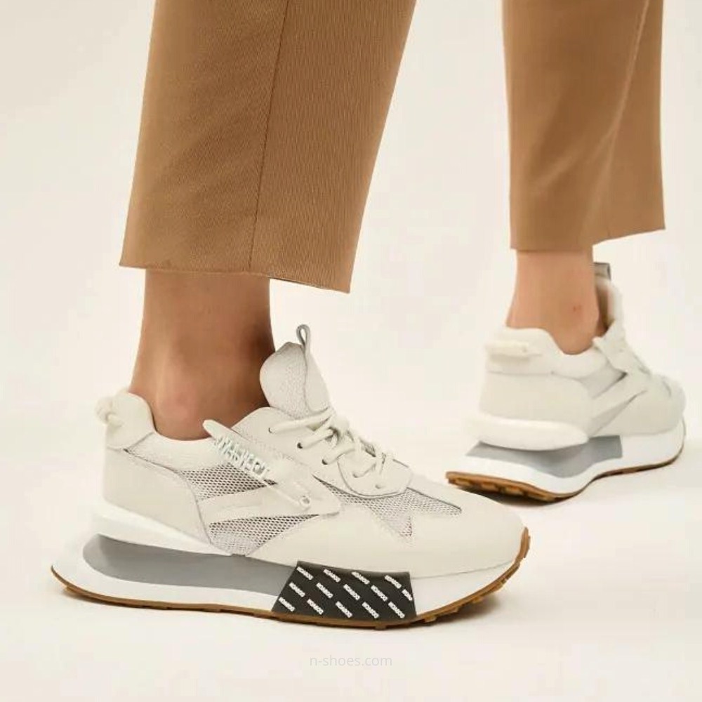 Женские кроссовки с перфорацией Lonza 184395 модель 5644