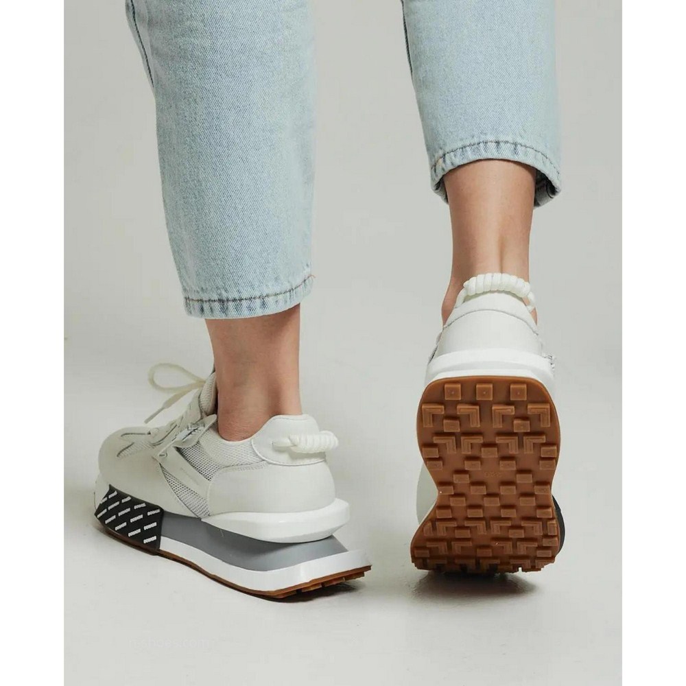 Женские кроссовки с перфорацией Lonza 184395 модель 5644