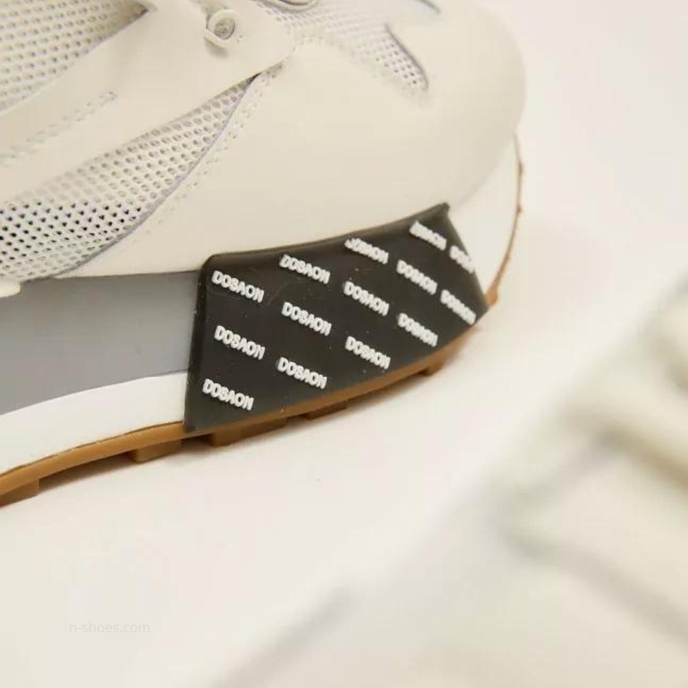 Женские кроссовки с перфорацией Lonza 184395 модель 5644