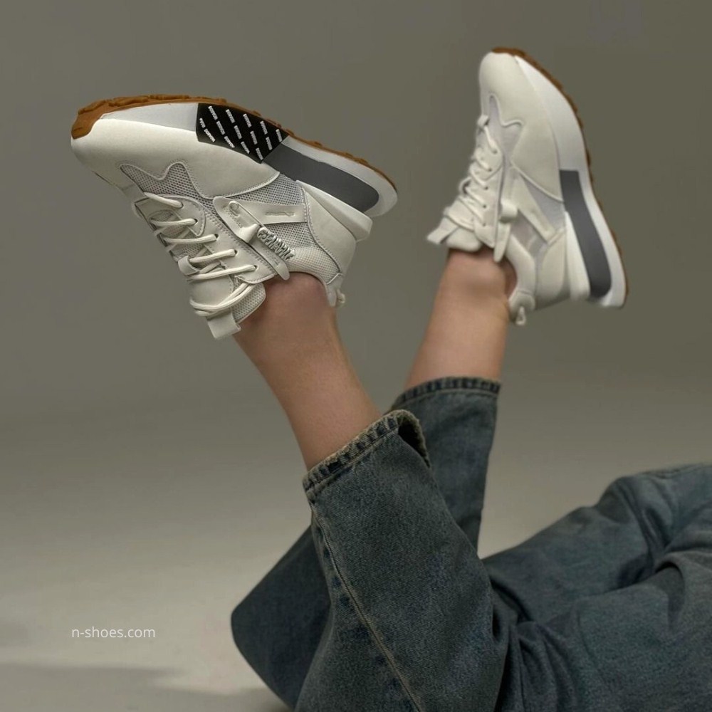 Женские кроссовки с перфорацией Lonza 184395 модель 5644