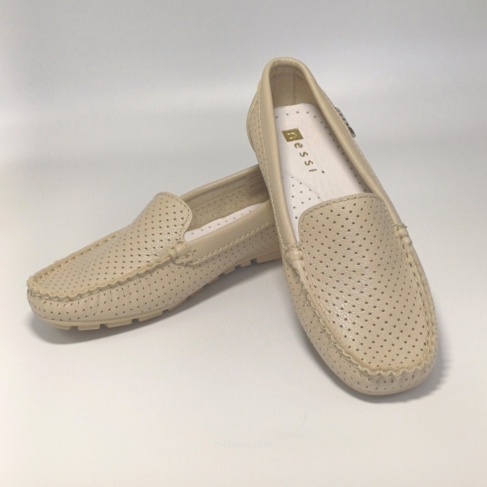 Женские кожаные мокасины с перфорацией Nessi (EU) модель 171145 416 5646