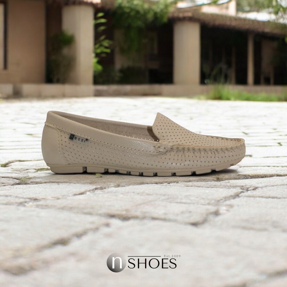 Женские кожаные мокасины с перфорацией Nessi (EU) модель 171145 416 5646