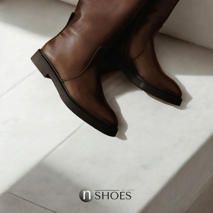 Women's leather demi-season boots BETSY (UK) model 5721