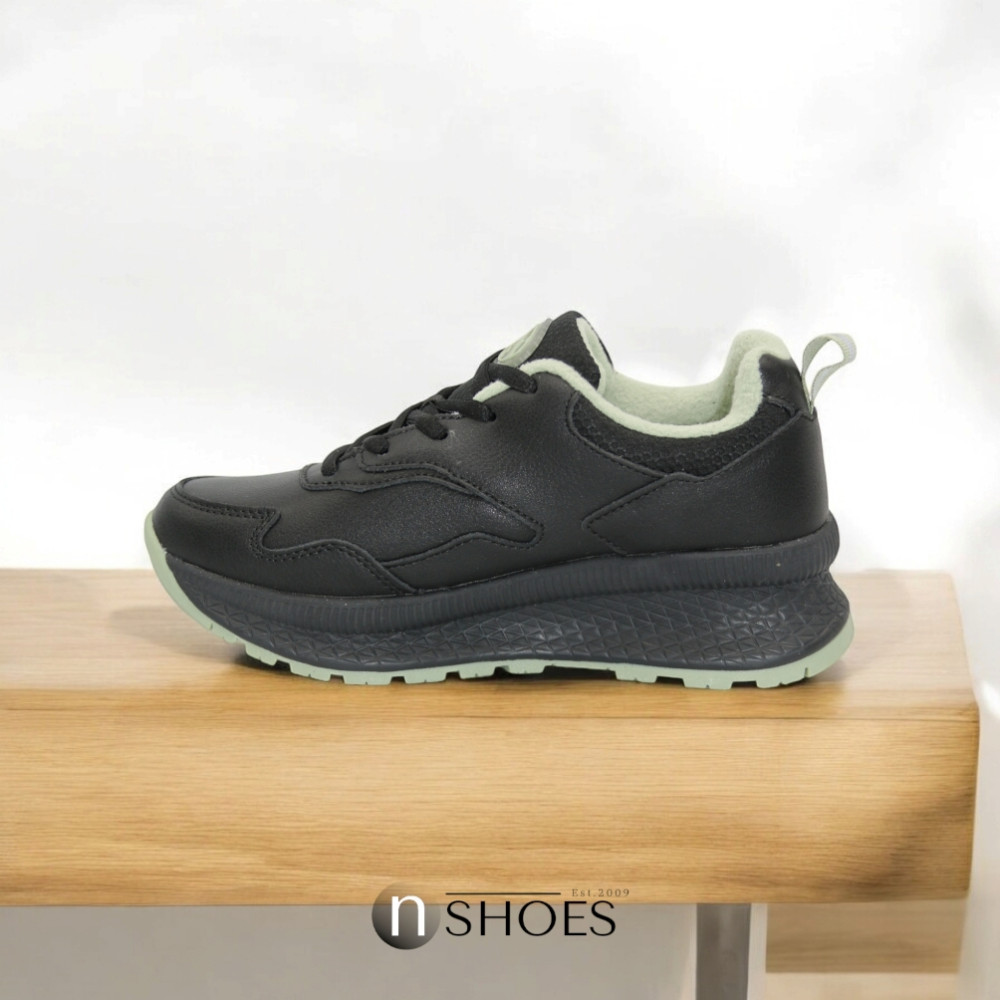 Women’s black leather mid-season sneakers GRUNBERG 148568-26-03E 5722 with fleece lining