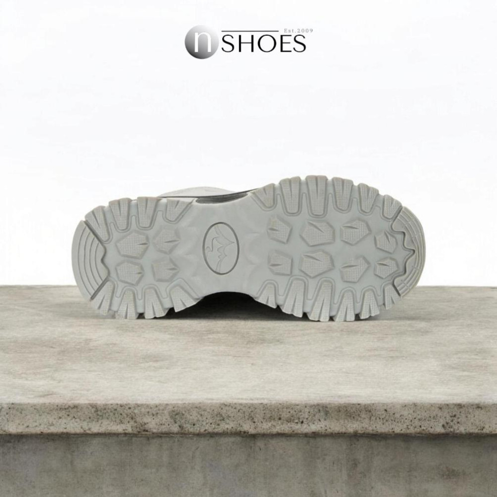 Leather thermal sneakers GRUNBERG (Italy) model 5741 with insulation on the Gore-Tex membrane