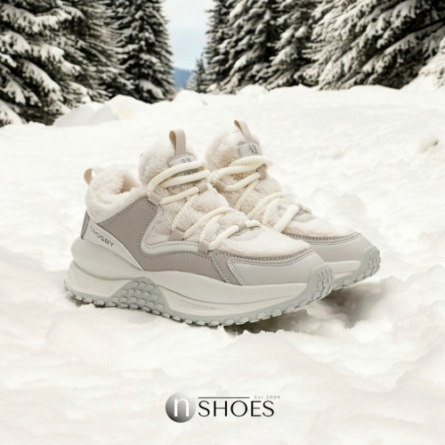 Трендові жіночі зимові кросівки CROSBY 448178 04-03E 5754 прикрашені зверху ефектним хутряним оздобленням від британського бренду