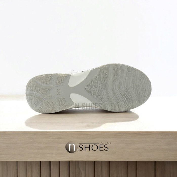 Женские кроссовки CROSBY 457036 03-01W модель 5794