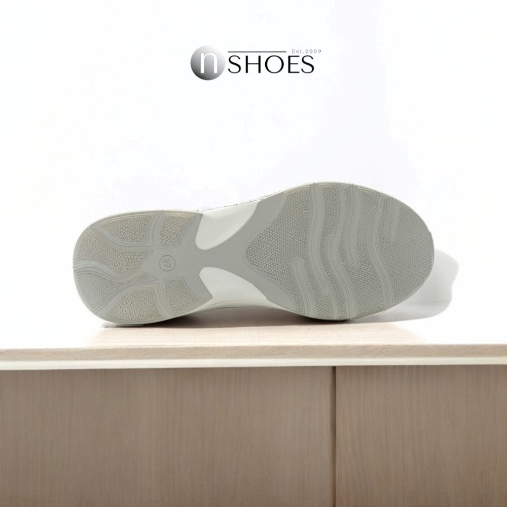 Жіночі кросівки CROSBY 457041 04-02W модель 5795