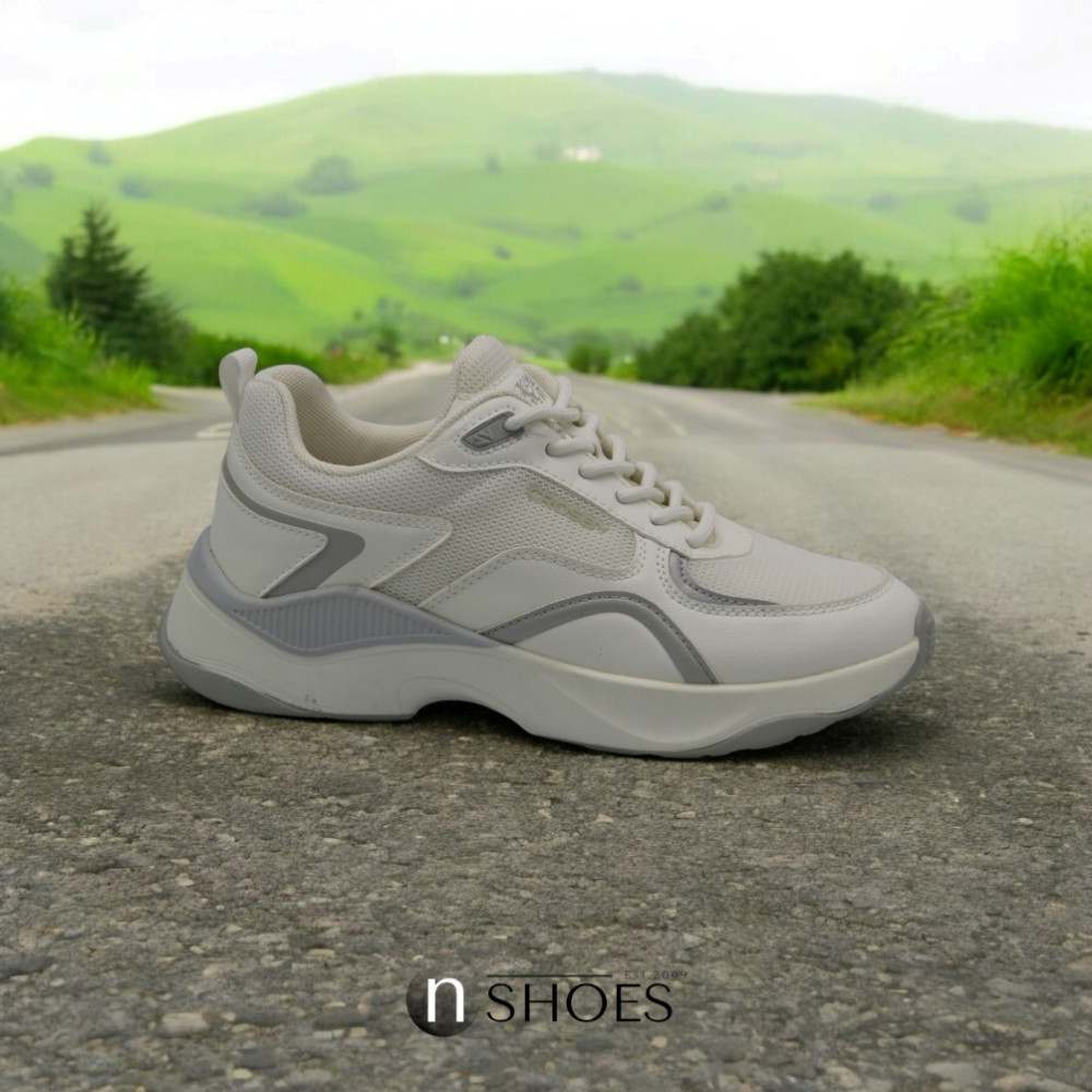 Жіночі кросівки CROSBY 457041 04-02W модель 5795