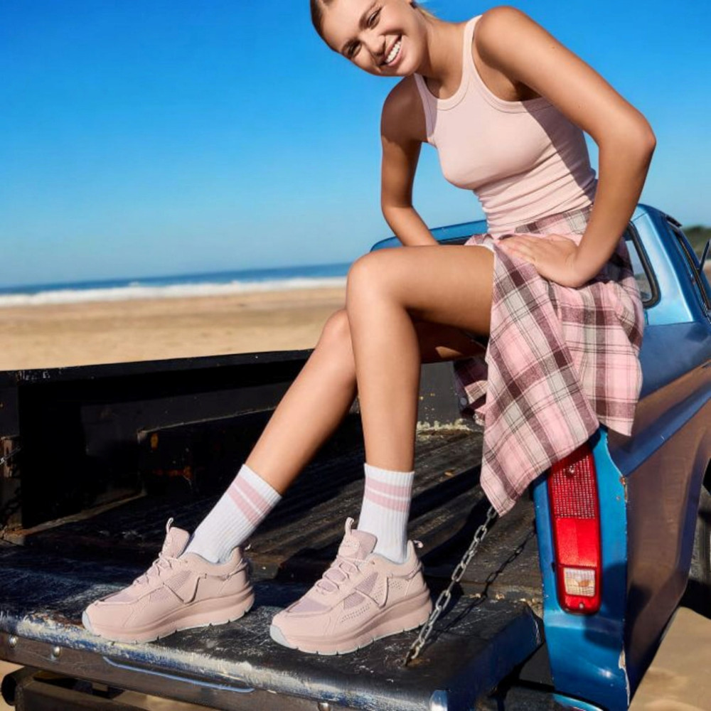 Жіночі кросівки GRUNBERG 157515-28-02 модель 5798