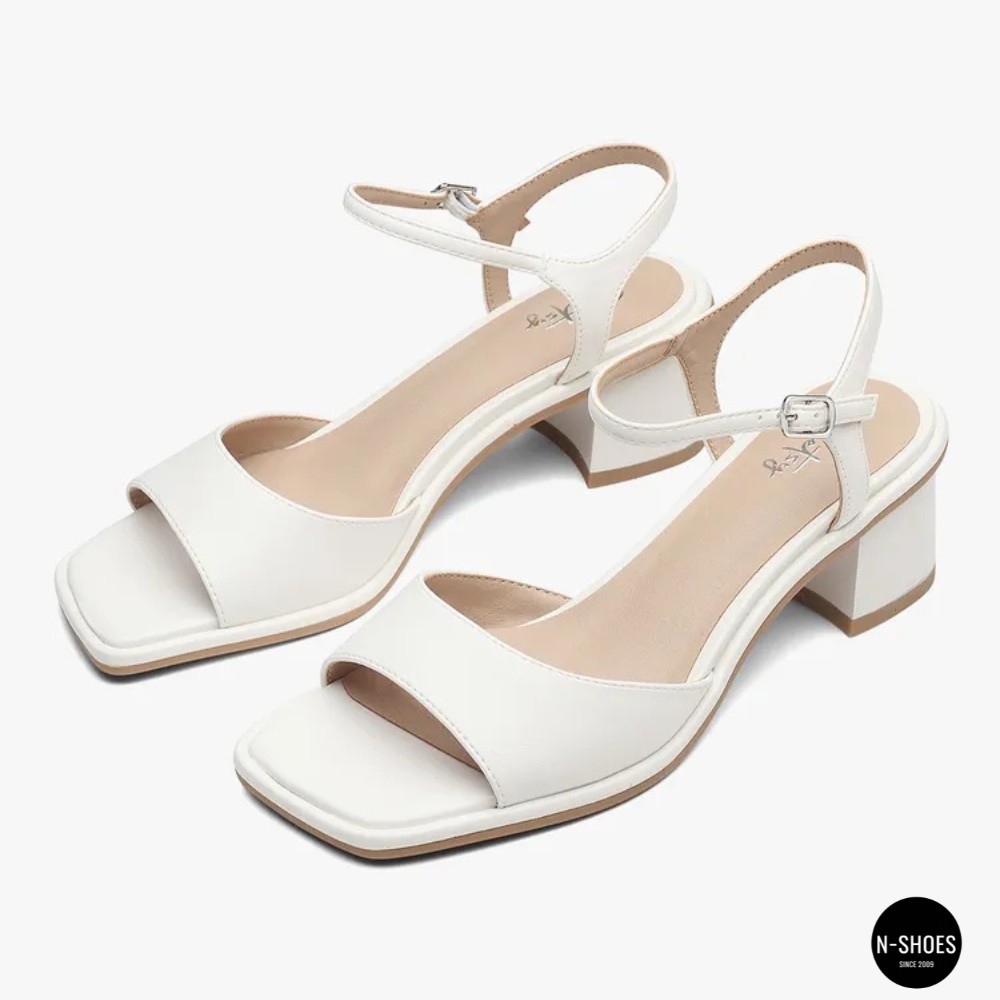 Women's classic white sandals BETSY 957082-25-02W model 5806